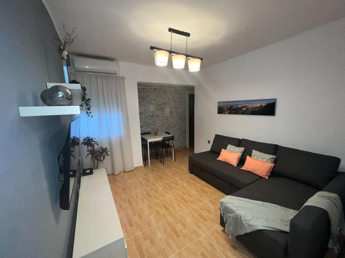 Holidays2Malaga 2 Bedroom Armengual De La Mota Close Shopping Center 외부 사진